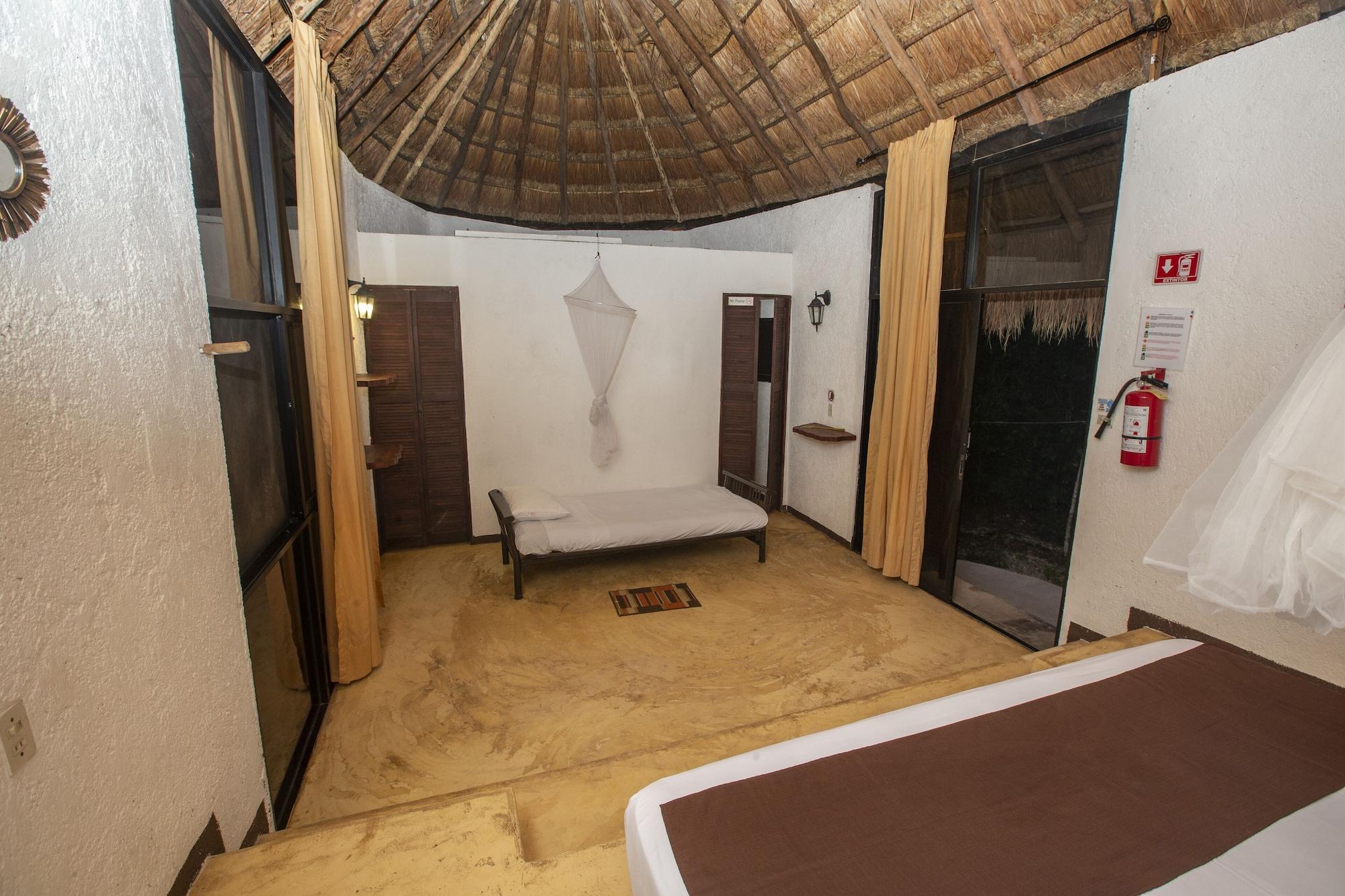 OYO Jolie Jungle Eco Hotel Leona Vicario Esterno foto