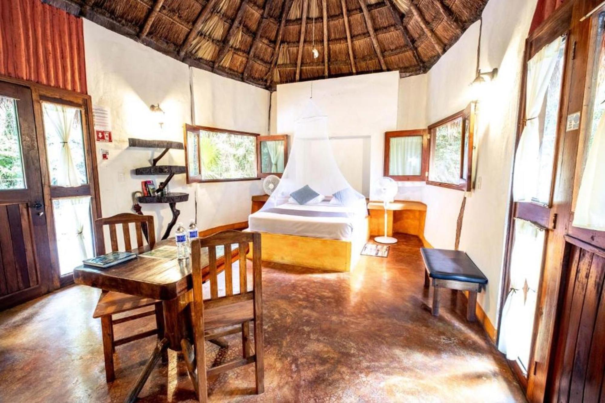 OYO Jolie Jungle Eco Hotel Leona Vicario Esterno foto